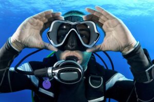 LASIK and Water Activities: Swimming, Surfing and Scuba Diving Without Restrictions featured image