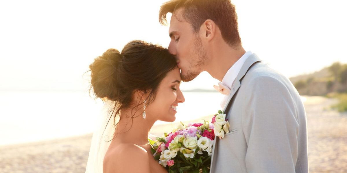 LASIK for Summer Weddings: Look Your Best on Your Big Day banner